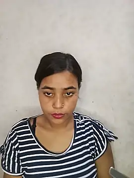Snapshot of Tania-2026 chatting on 06-18-26, 07:40 Tania-2026 online show from 06-18-26, 07:40