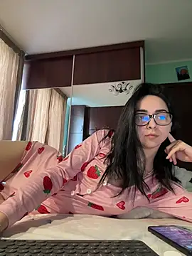 TheaMerve online show from 04-22-26, 12:56