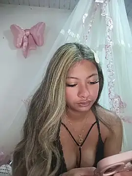 KatyBelle  online show from 05-13-26, 07:54