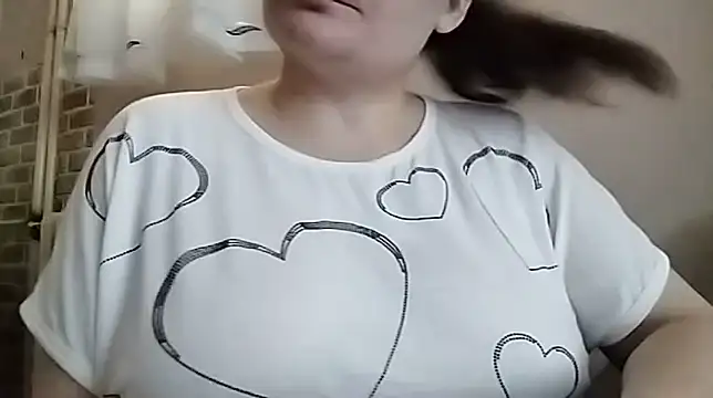 Bonnie Jade online show from 04-15-26, 11:38