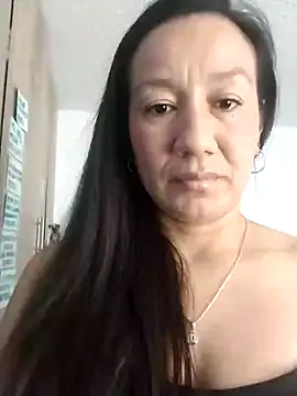 Snapshot of danna_tt chatting on 07-12-26, 04:52 danna tt online show from 07-12-26, 04:52