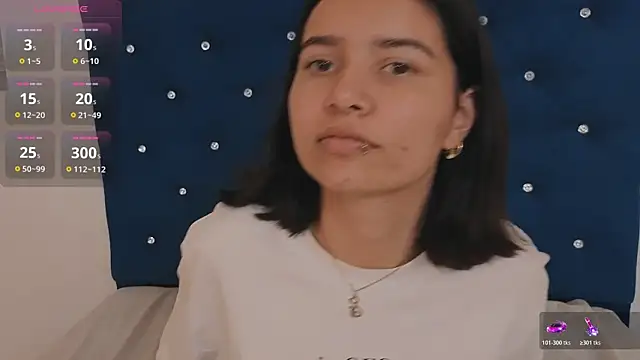 Morgansmithx online show from 04-12-26, 03:37
