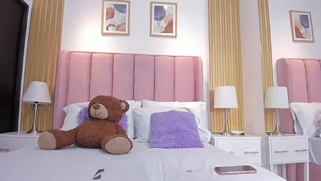 Mariana Spicy1 online show from 04-04-26, 12:01