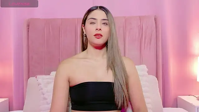 MoollyLove online show from 04-20-26, 02:07