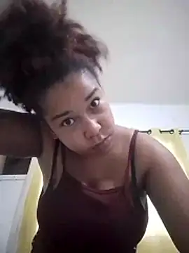 kimberlly25 online show from 04-08-26, 01:34