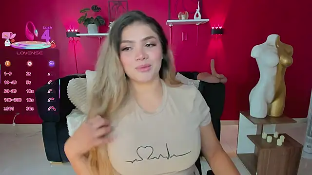 Sofia Velvetx online show from 06-03-26, 02:07
