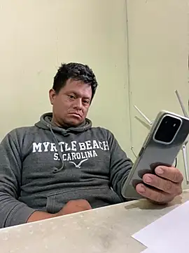 Luis-Armando online show from 04-16-26, 04:19