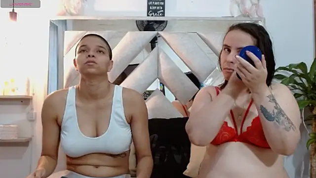 Natasha and zoe  online show from 06-07-26, 11:48