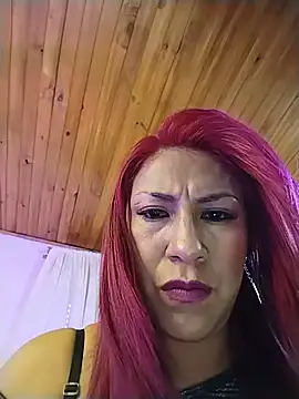 Snapshot of tatianabelli chatting on 05-13-26, 06:37 tatianabelli online show from 05-13-26, 06:37