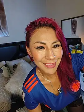 tatianabelli online show from 06-17-26, 10:52