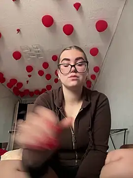 MissAuroraX online show from 04-14-26, 10:42