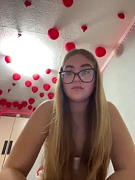 MissAuroraX online show from 04-19-26, 04:52