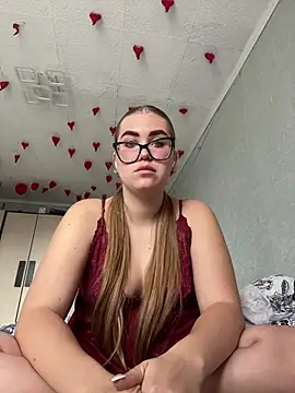 MissAuroraX online show from 05-15-26, 12:47