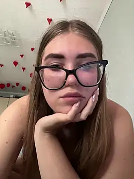 MissAuroraX online show from 05-13-26, 03:52