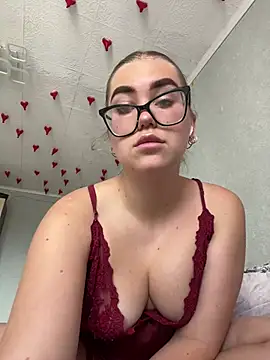 MissAuroraX online show from 05-25-26, 11:31