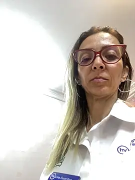 Snapshot of AlanaBrunetteX_X chatting on 05-26-26, 10:19 AlanaBrunetteX X online show from 05-26-26, 10:19