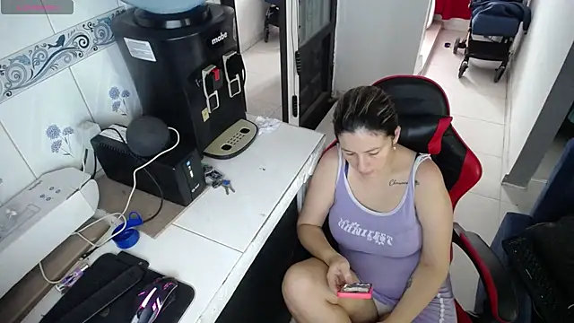 Snapshot of allison_maxtattoo_ chatting on 07-16-26, 01:19 allison maxtattoo online show from 07-16-26, 01:19