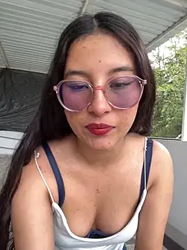 babylexi18 online show from 04-21-26, 08:15