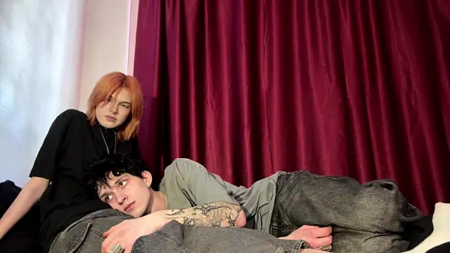 DreamyPair online show from 04-06-26, 08:15
