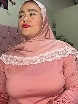 Snapshot of Marian_fadel chatting on 04-11-26, 12:53 Marian fadel online show from 04-11-26, 12:53