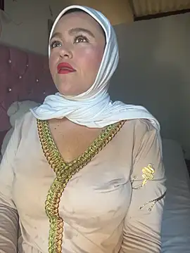 Snapshot of Marian_fadel chatting on 05-22-26, 12:58 Marian fadel online show from 05-22-26, 12:58