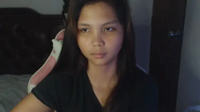 Snapshot of sweet_21_1 chatting on 08-04-26, 06:12 sweet 21 1 online show from 08-04-26, 06:12
