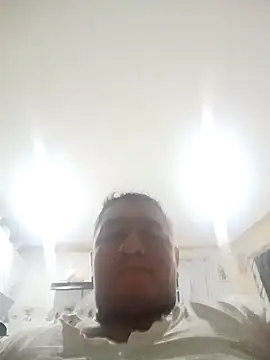 Snapshot of luis20212 chatting on 03-27-26, 08:26 luis20212 online show from 03-27-26, 08:26