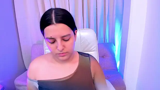Arihanna London online show from 05-14-26, 03:36