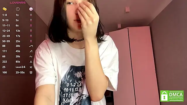 AmeliaMiotii online show from 04-24-26, 11:12