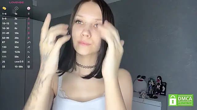 AmeliaMiotii online show from 05-12-26, 03:18