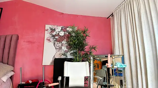 LexyNova  online show from 04-12-26, 07:17
