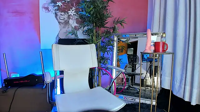 LexyNova  online show from 04-08-26, 05:36