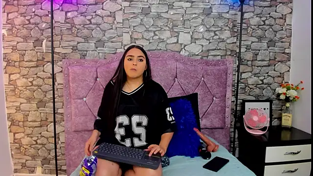 sweet  cherry1 online show from 04-03-26, 06:25