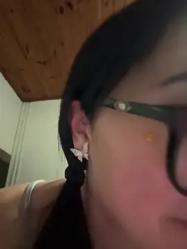 juliacosta online show from 04-05-26, 07:26