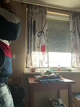 Snapshot of pezol9193 chatting on 03-27-26, 10:16 pezol9193 online show from 03-27-26, 10:16