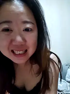 JiaojiaoER online show from 04-17-26, 05:38