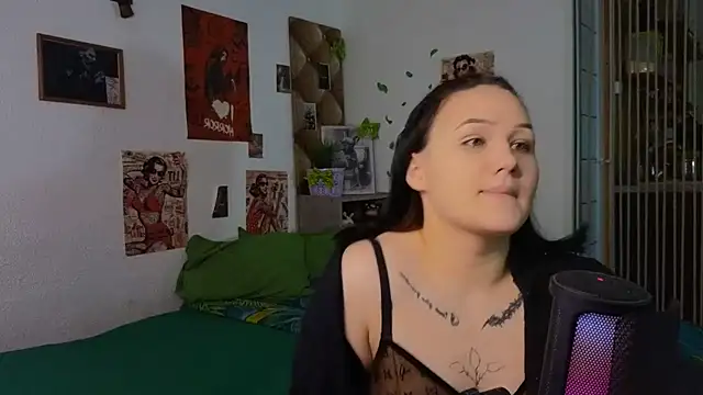 Tori Sweet online show from 04-01-26, 03:30