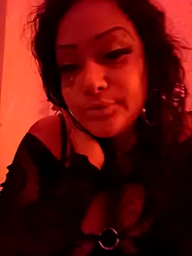 Snapshot of Isismoon69 chatting on 04-02-26, 02:41 Isismoon69 online show from 04-02-26, 02:41