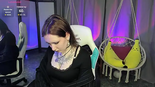 MollyBryant online show from 03-27-26, 07:28