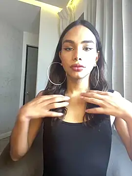 KristinaGriner online show from 05-05-26, 02:03