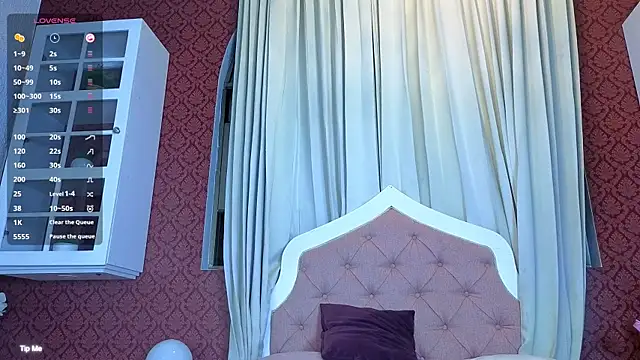 KristinaGriner online show from 04-18-26, 04:04