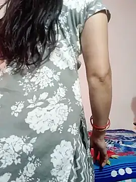 Sexyy Bhabhi 143 online show from 07-12-26, 10:27