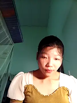 -Quyny- online show from 03-28-26, 04:35