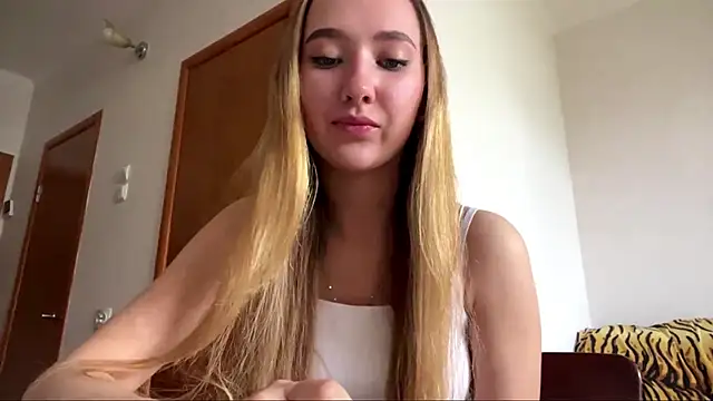 Liesenaniles online show from 04-09-26, 06:15