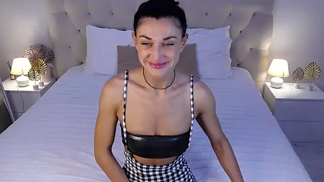 AriannaCruise online show from 06-16-26, 05:46