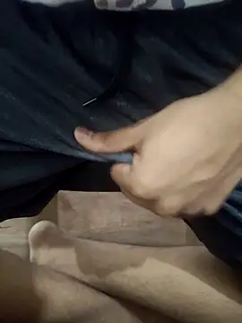 Snapshot of sweetcock180 chatting on 04-05-26, 03:57 sweetcock180 online show from 04-05-26, 03:57