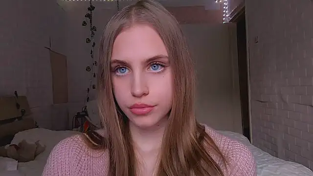 EveCoutch online show from 04-04-26, 11:39