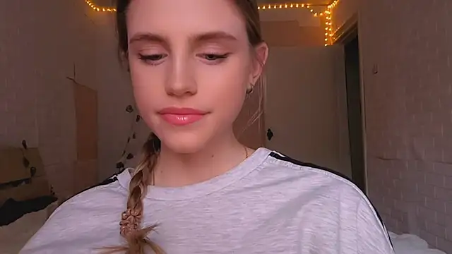 EveCoutch online show from 04-01-26, 12:06