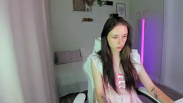 AnnaOddy online show from 06-26-26, 02:39