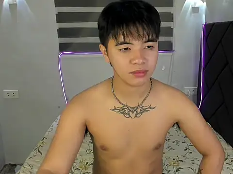 Untouchable Bromancexxx online show from 05-17-26, 04:51